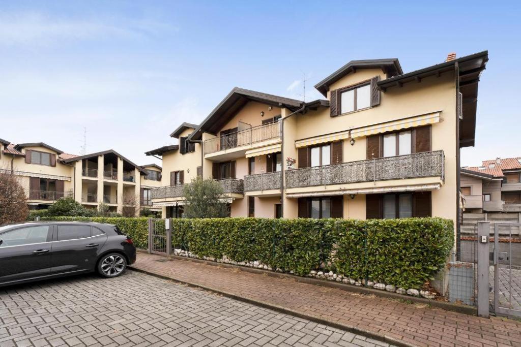 Appartamento Open Space Ferno Exterior foto